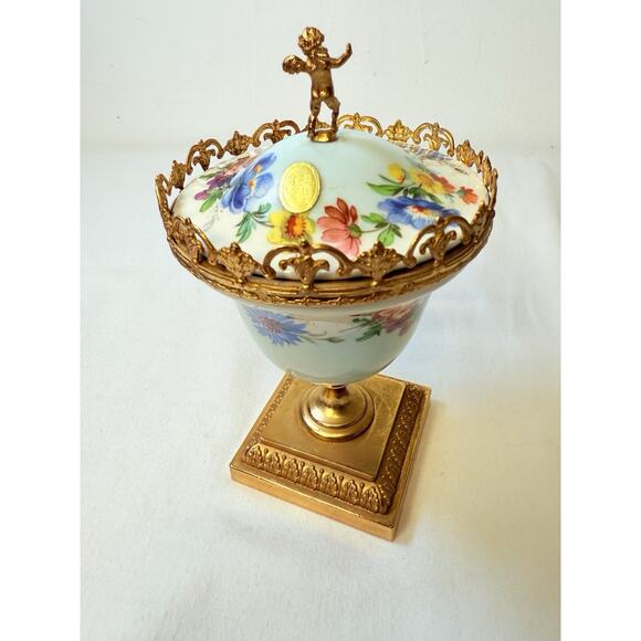 Mod A.C.F Dep Vintage Lided Floral Jar With Angel On Top - Picture 3 of 16